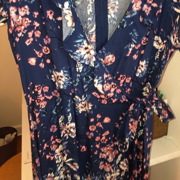 Blue floral wrap dress - Picture 2 of 4